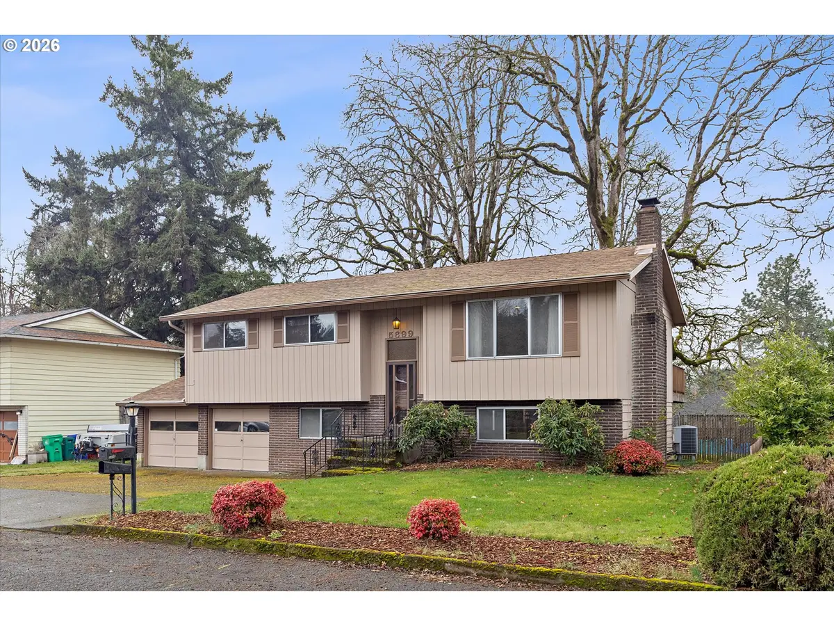 5699 SE Garnet Way, Milwaukie, OR 97267 - Image #1