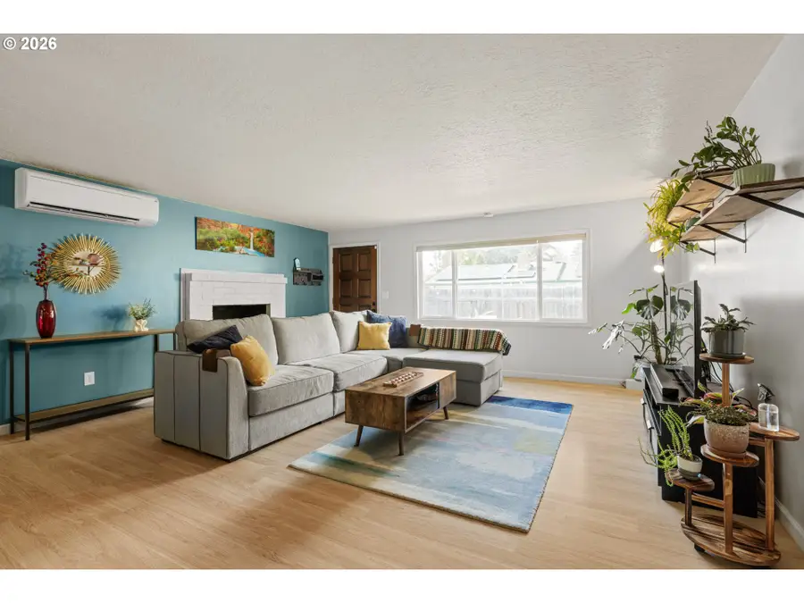 8827 SE Knapp St, Portland, OR 97266 - #3