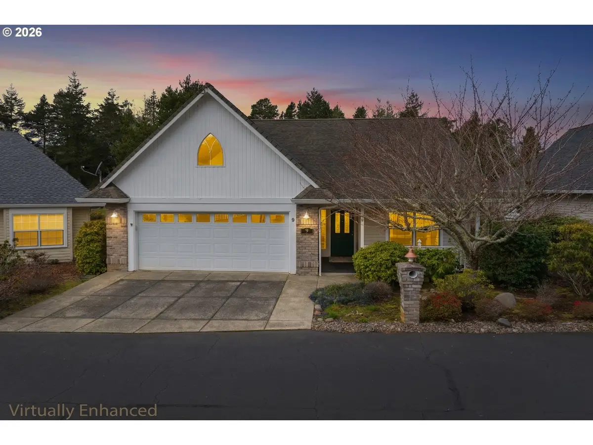 9 Waterford Downs, Florence, OR 97439 - #1
