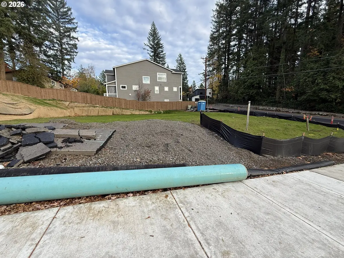 484 SW 95th Ave, Portland, OR 97225 - #1