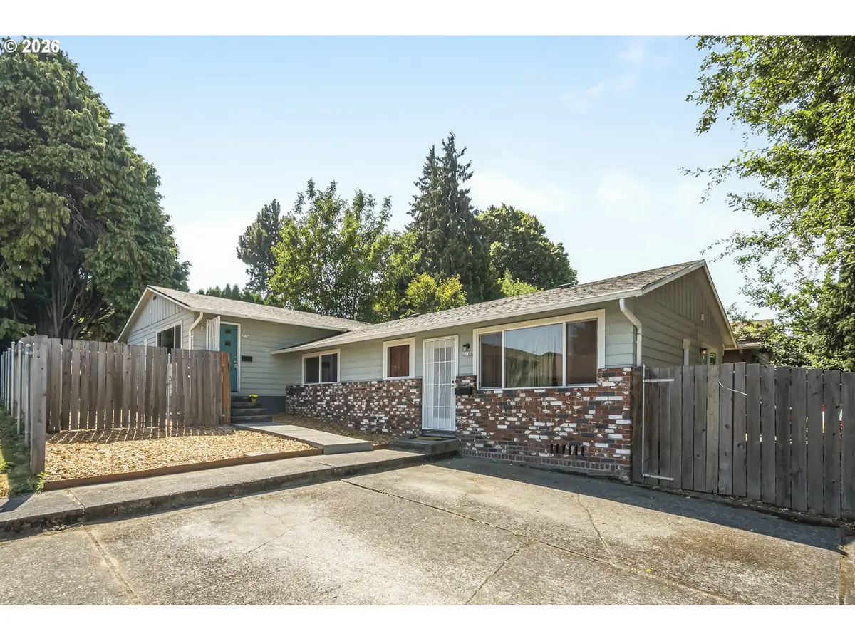 2106 NE Buffalo St, Portland, OR 97211 - #1
