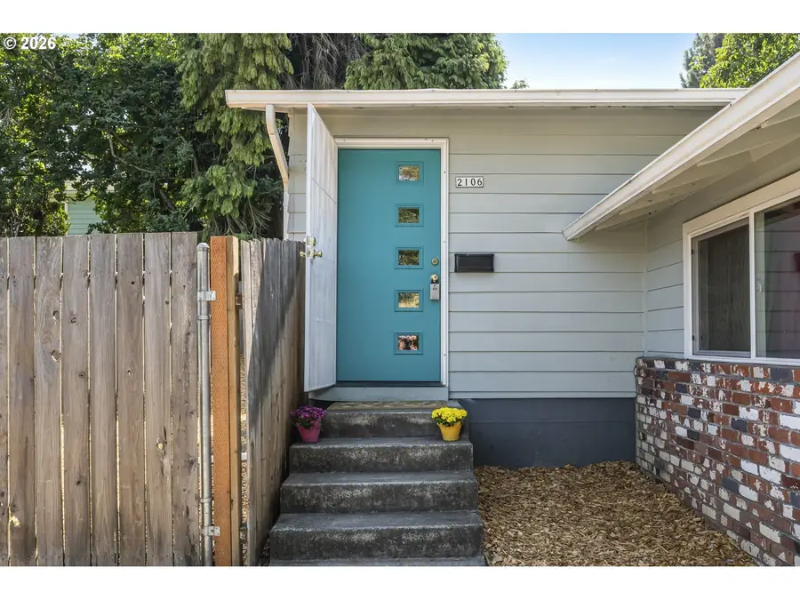 2106 NE Buffalo St, Portland, OR 97211 - #2