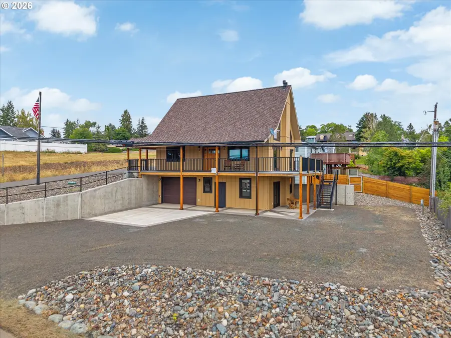 604 E Greenwood St, Enterprise, OR 97828 - #3