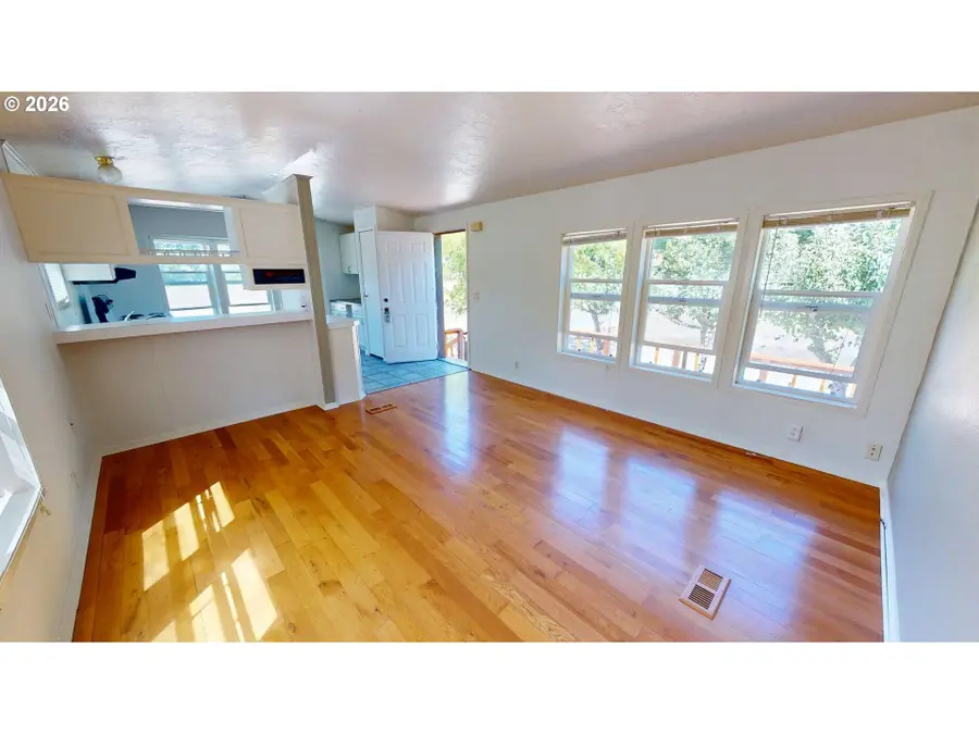 32051 Watson Ln #B, Gold Beach, OR 97444 - #3