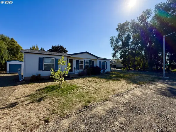 10413 F Ave, IslandCity, OR 97850