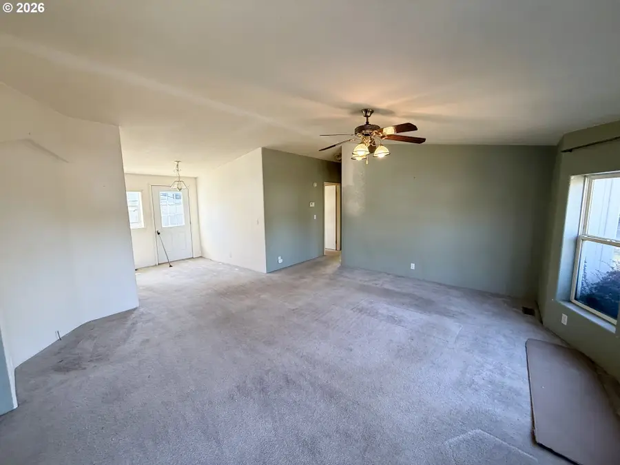 10413 F Ave, Island City, OR 97850 - #2