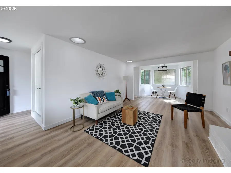 1060 Cowlitz View Ct, Castle Rock, WA 98611 - #2