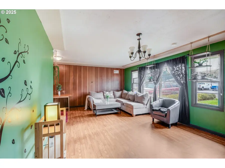 12413 SE Mill St, Portland, OR 97233 - Image #3