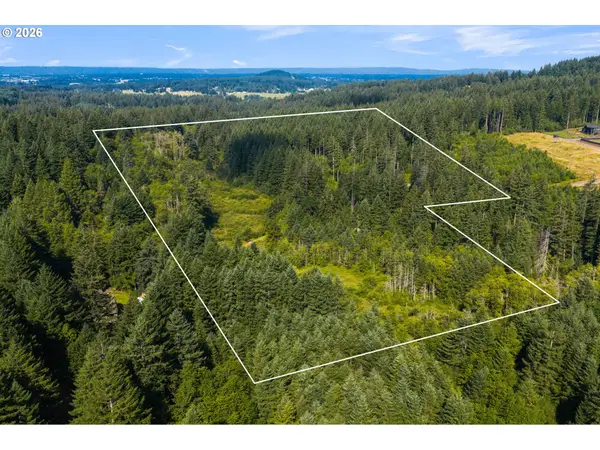 3832 NE Cavitt Rd, Camas, WA 98607