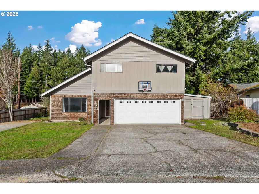 1358 Scott Ln, North Bend, OR 97459 - Image #2