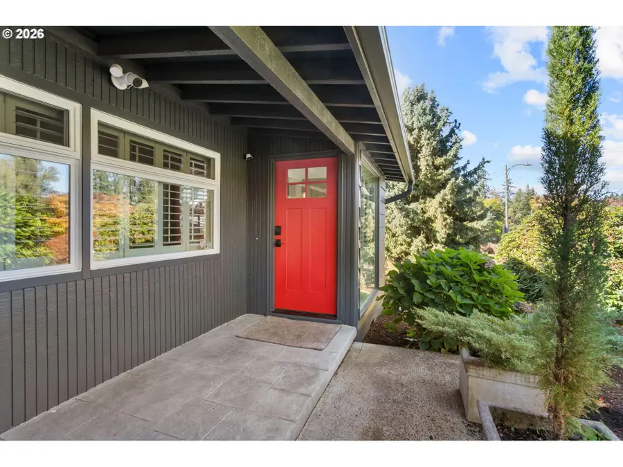6780 SW Dover St, Portland, OR 97225 - #2