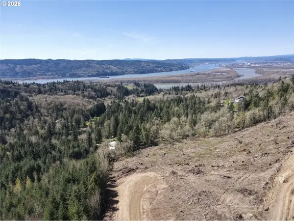 561 Kool Rd, Kelso, WA 98626