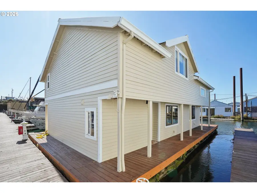 3307 NE Marine Dr #ABH1, Portland, OR 97211 - #2