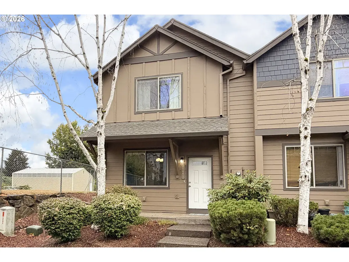 38473 Cascadia Village Dr, Sandy, OR 97055 - #1