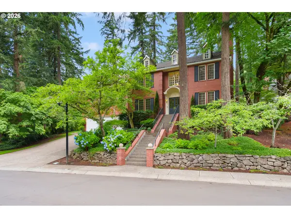 15451 Village Dr, LakeOswego, OR 97034