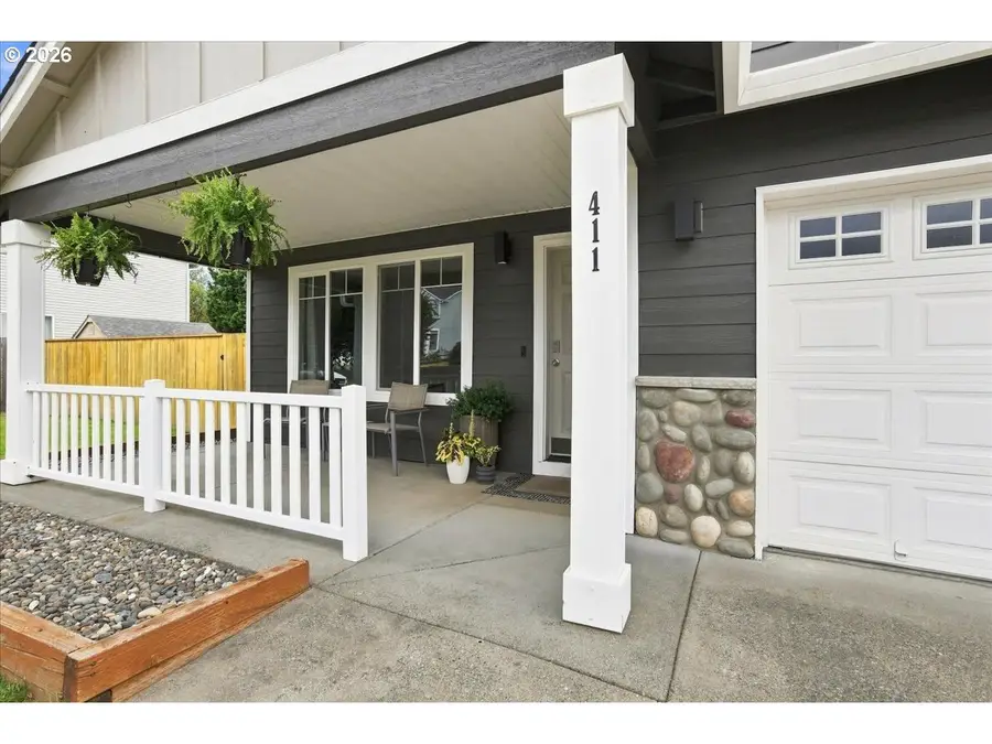 411 S Maple Ave, Yacolt, WA 98675 - #3