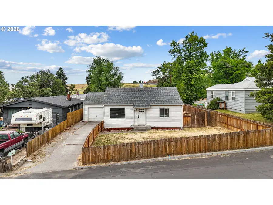 3009 SW Isaac Ave, Pendleton, OR 97801 - #2