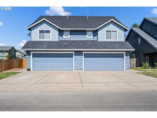 789 Whitham Way, Harrisburg, OR 97446