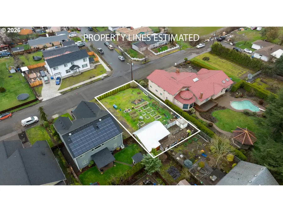 1702 NE Laurel Ave, Woodburn, OR 97071 - #2