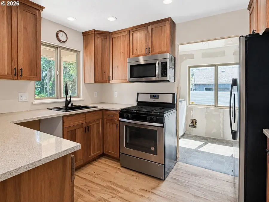 2145 SE 141st Ave, Portland, OR 97233 - #3