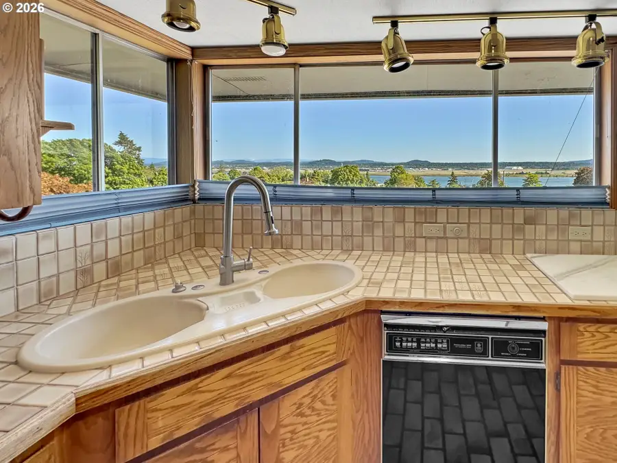 6814 Sleret Ave, Vancouver, WA 98664 - #3