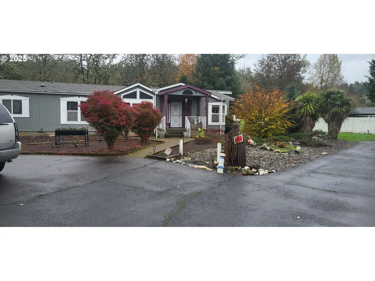 1316 Sunny Ct, Sutherlin, OR 97479 - Image #1