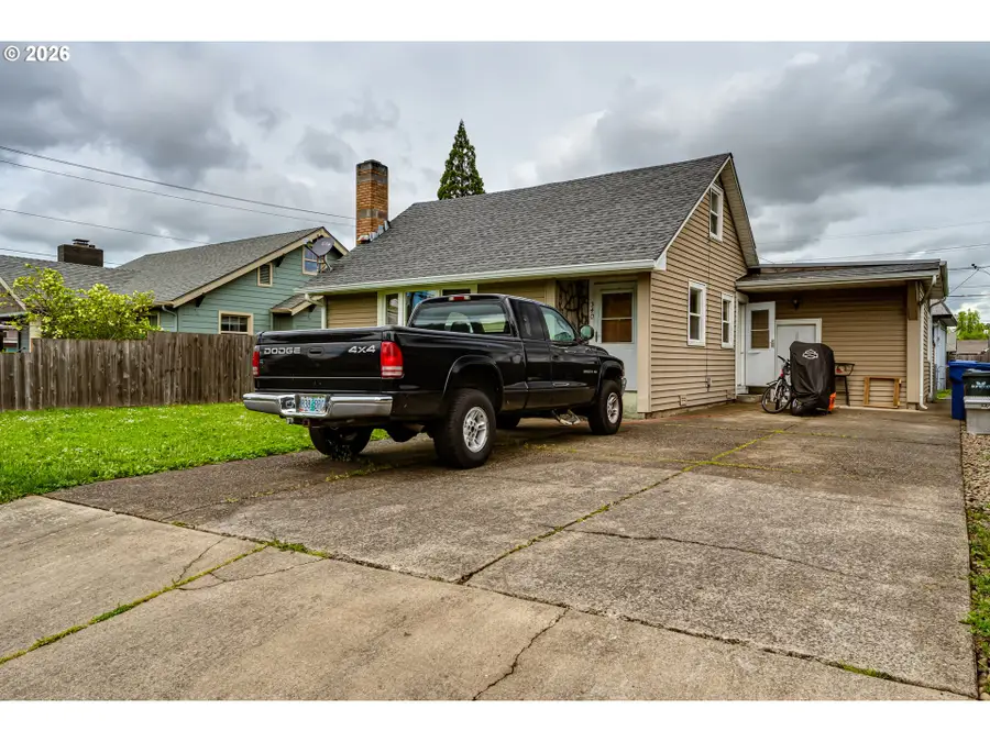 340 W M St, Springfield, OR 97477 - #2
