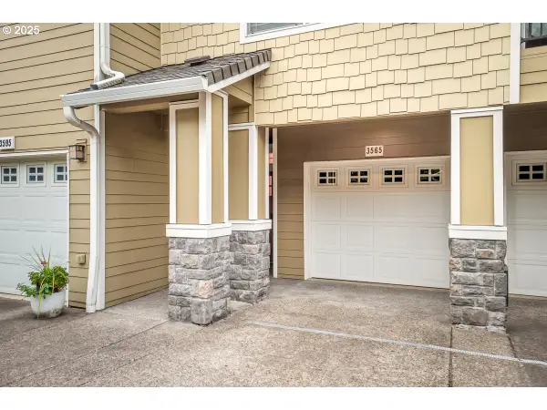 3565 Summerlinn Dr, WestLinn, OR 97068