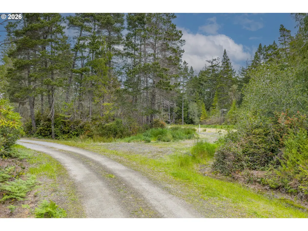 58821 Chanterelle Dr, Bandon, OR 97411 - #1