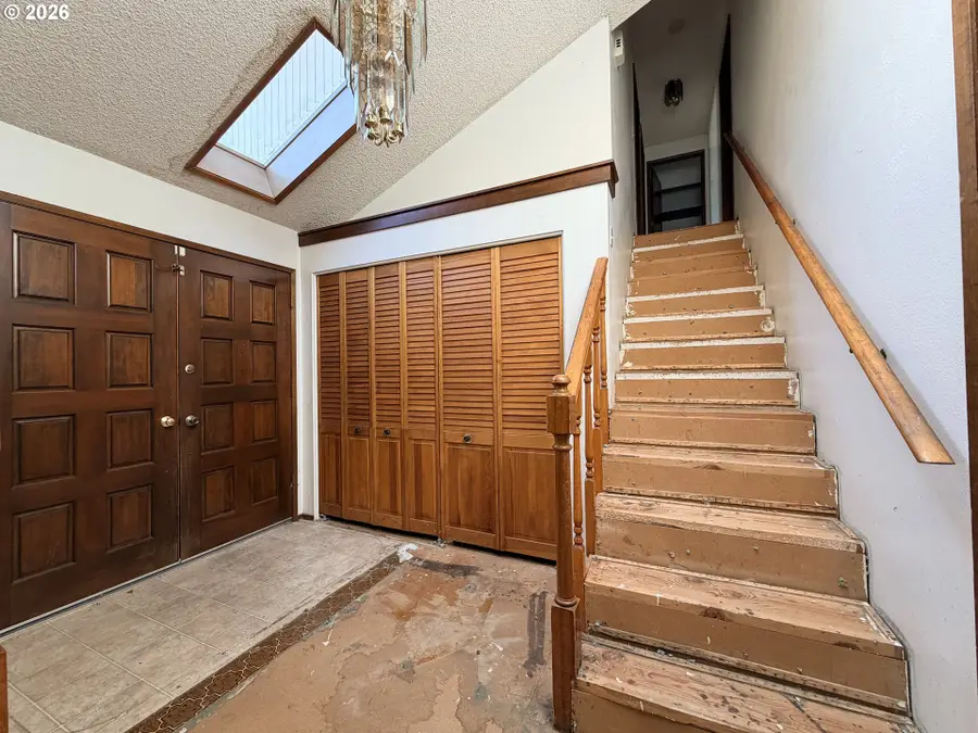 764 71st St, Springfield, OR 97478 - #2