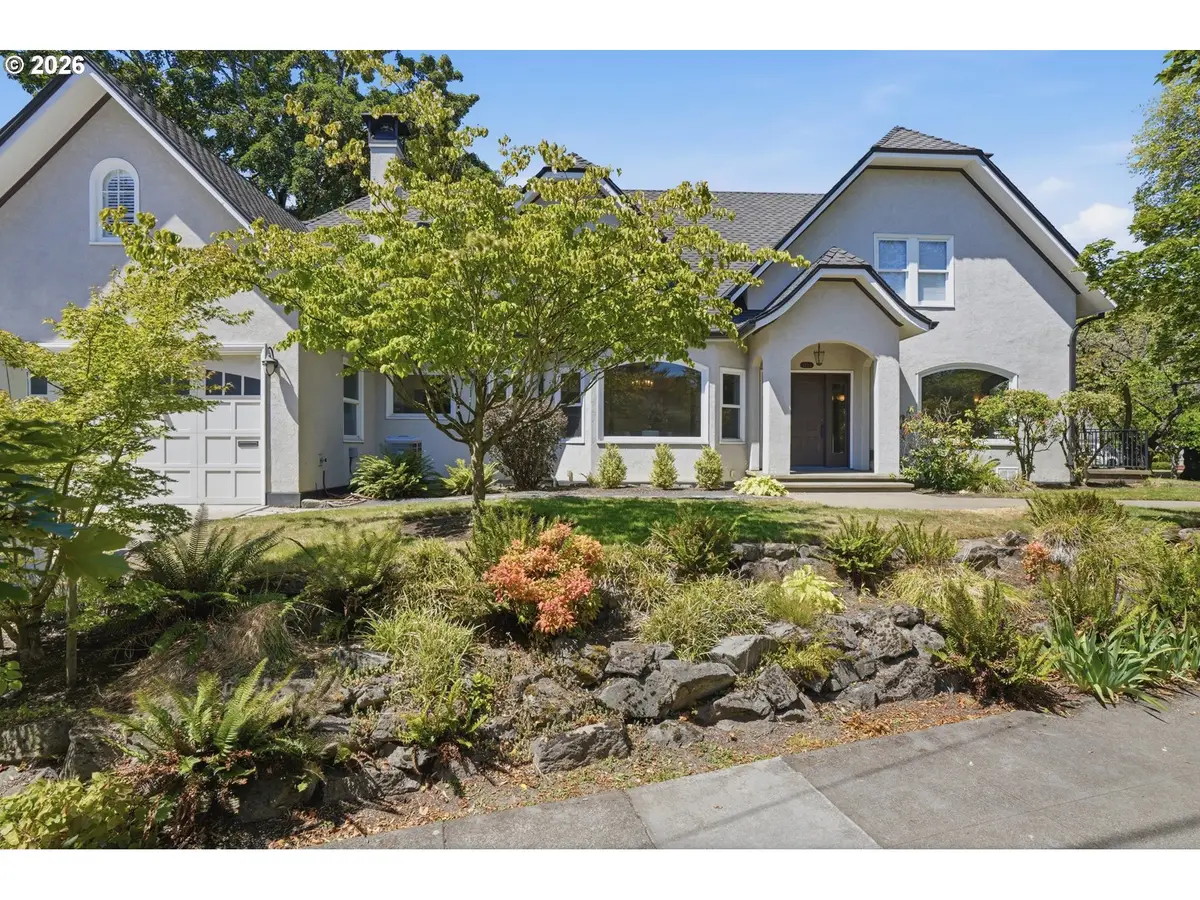 1133 NE 37th Ave, Portland, OR 97232 - #1