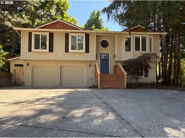 37685 Sandy Heights St, Sandy, OR 97055