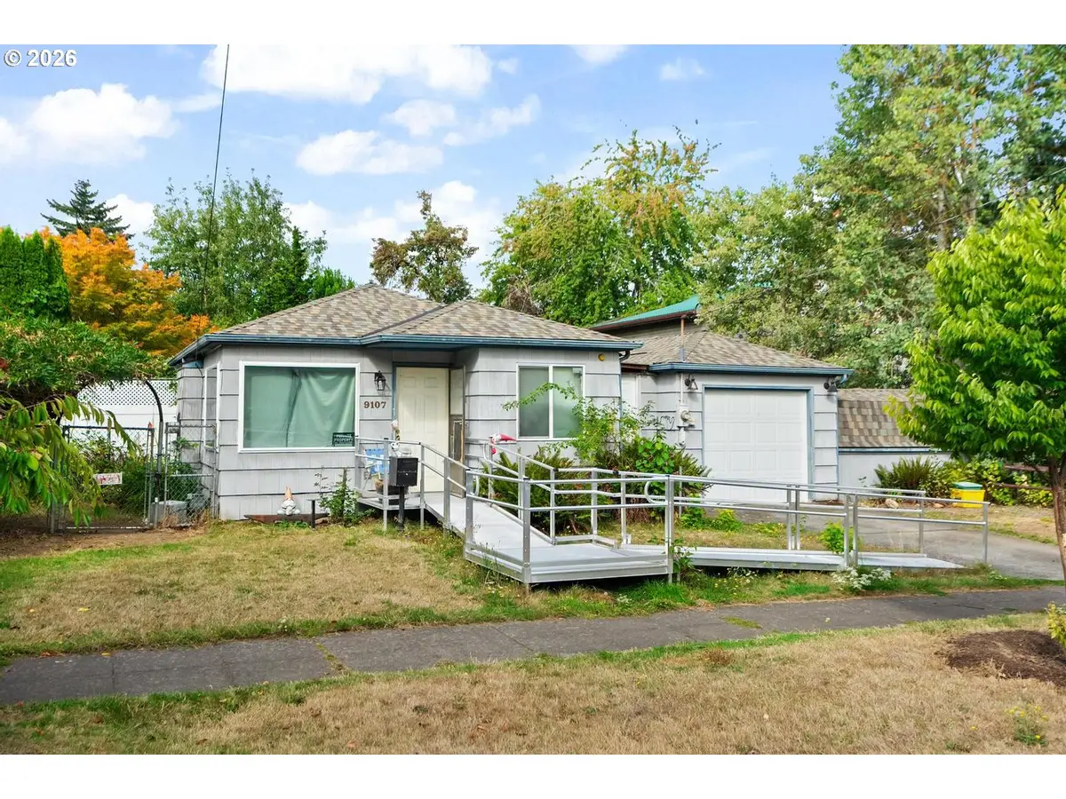 9107 N Van Houten Ave, Portland, OR 97203 - #1