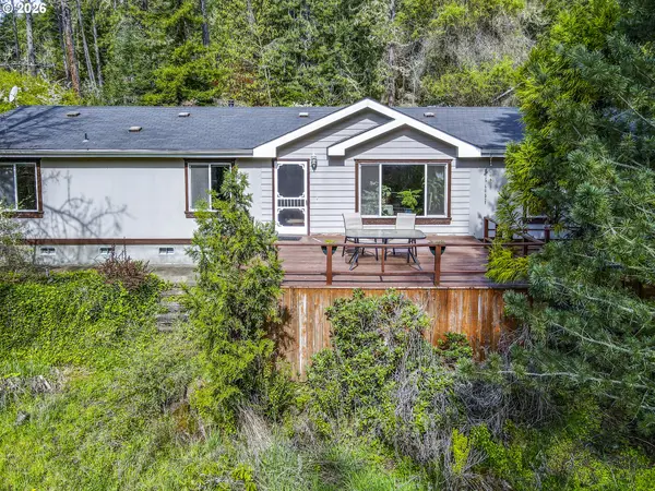 777 Deer Valley Ln, CottageGrove, OR 97424