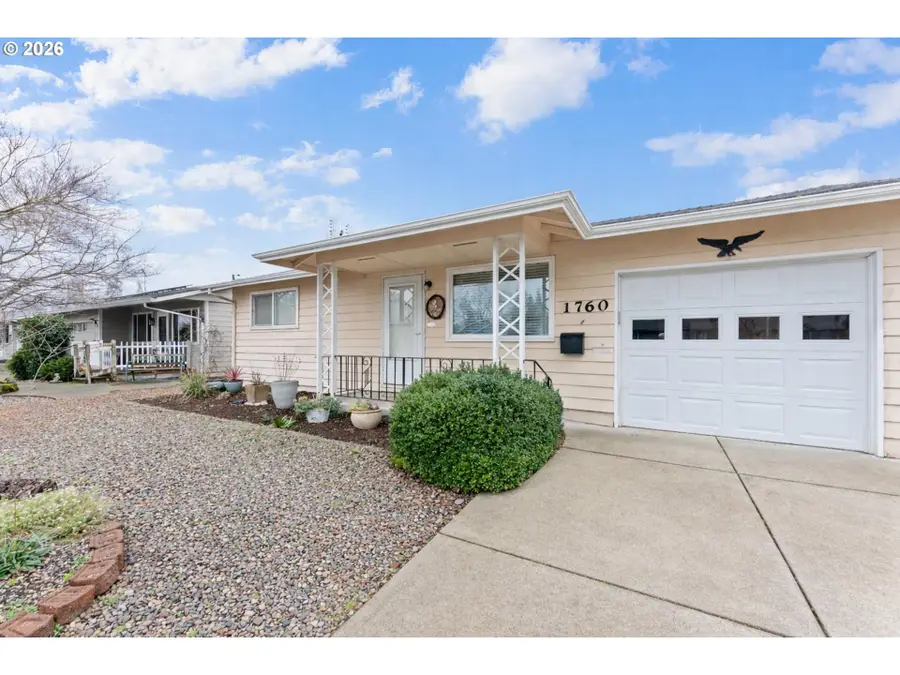 1760 Vanderbeck Ln, Woodburn, OR 97071 - Image #2