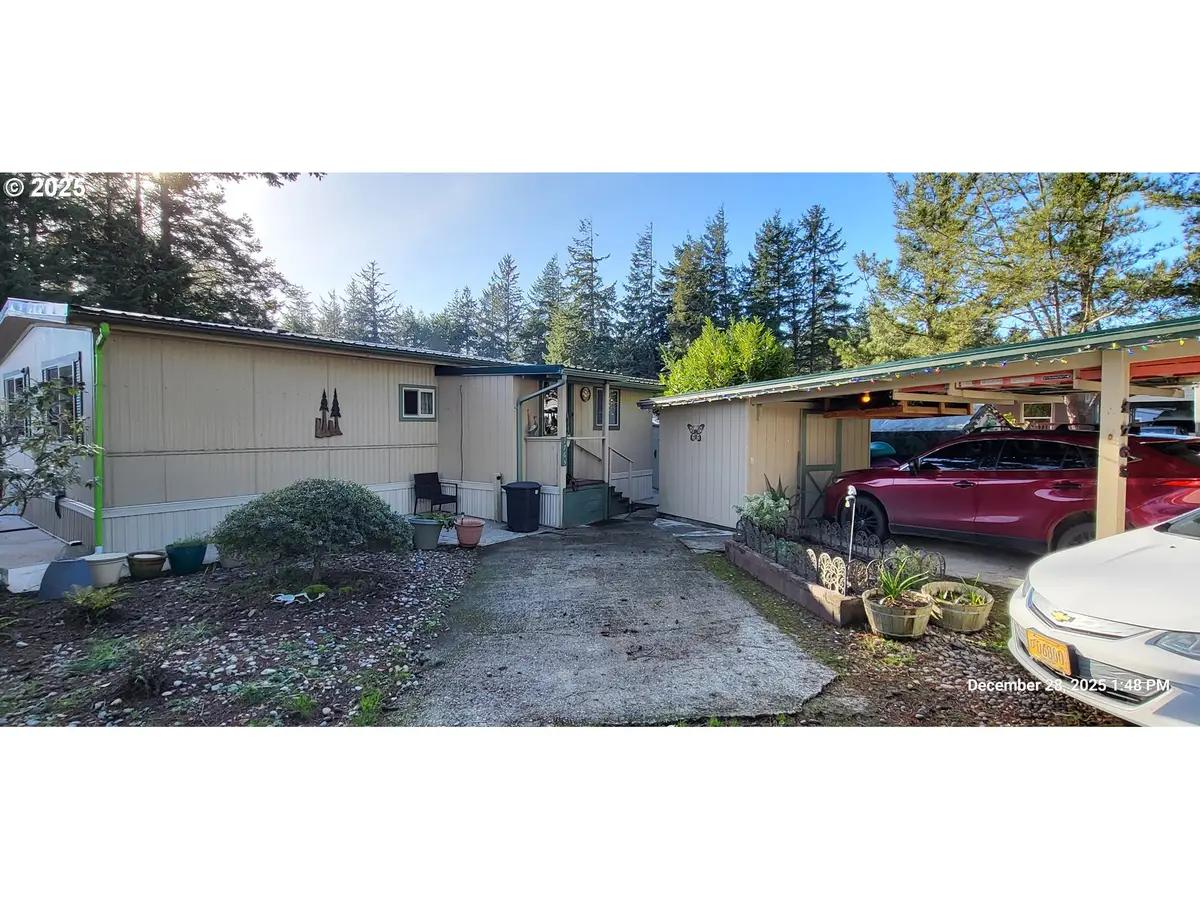 1765 Shorepines Dr, Coos Bay, OR 97420 - Image #1