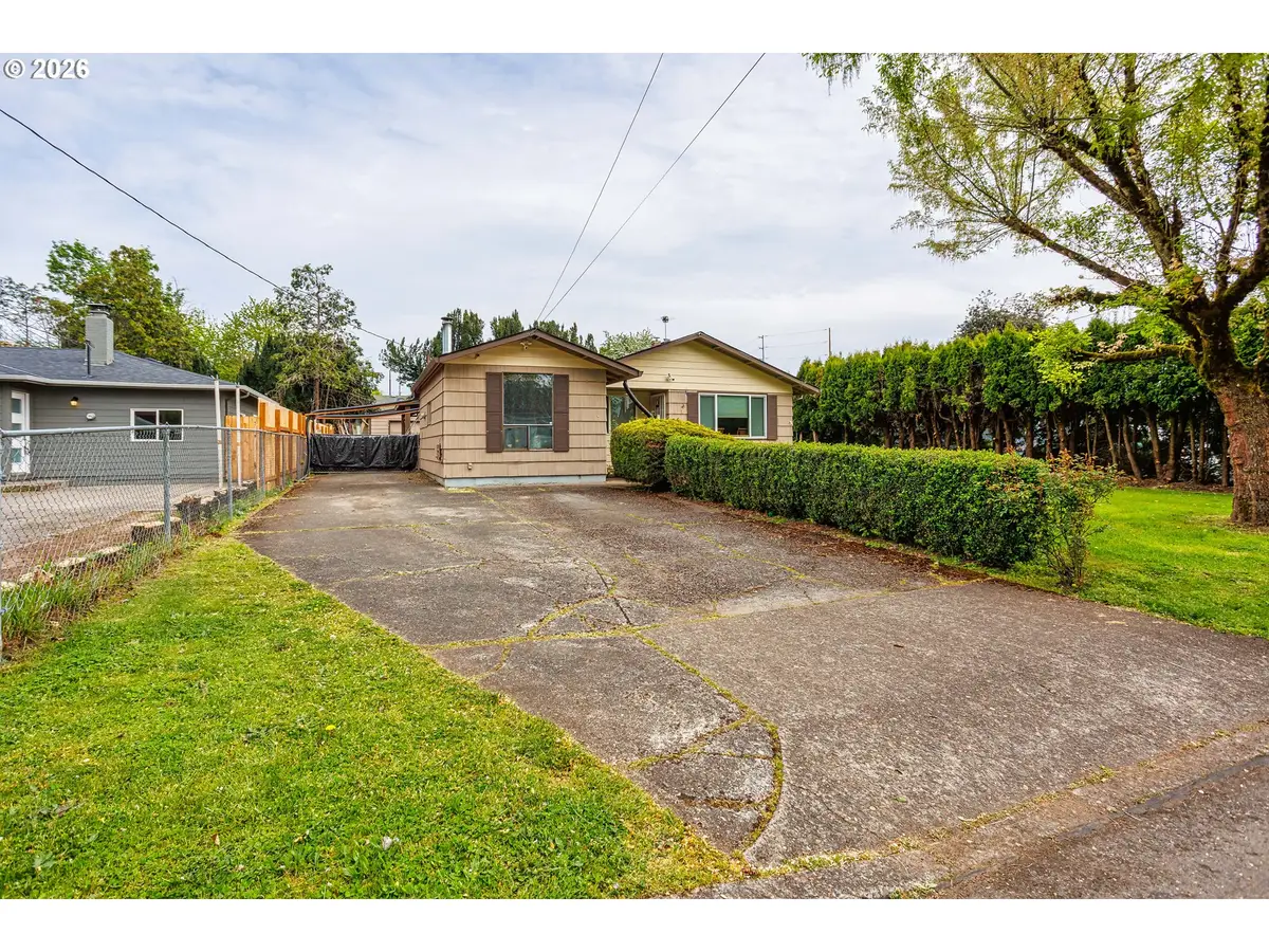 17935 SE Pine St, Portland, OR 97233 - #1