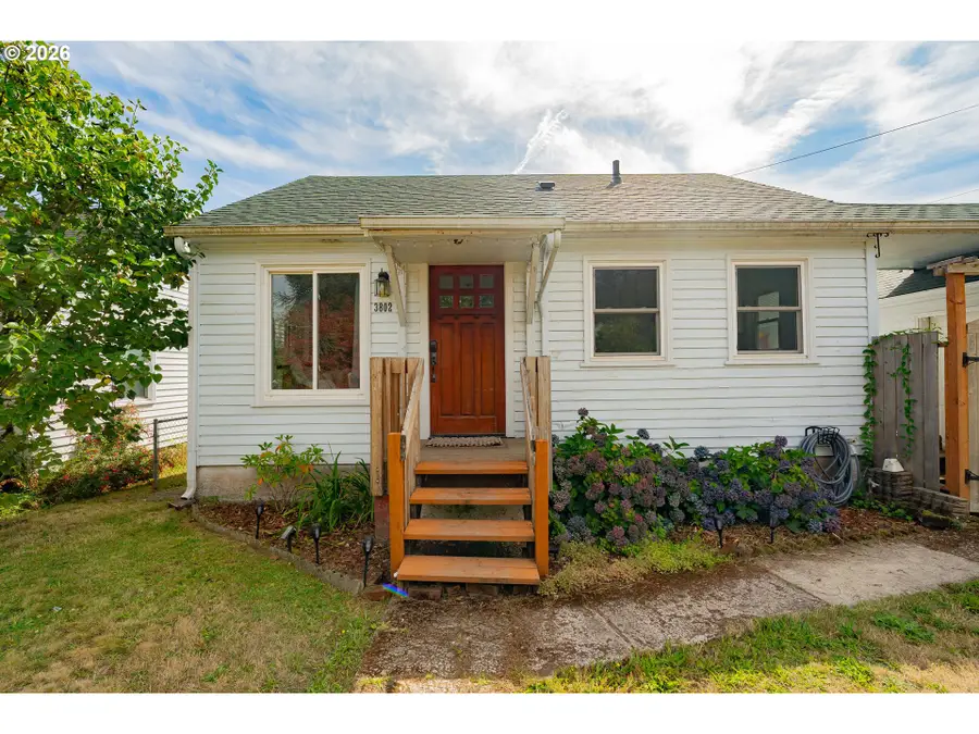 3802 C St, Washougal, WA 98671 - #2