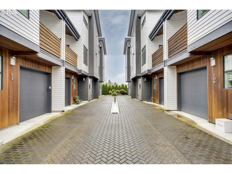 65 NE 58th Ave, Portland, OR 97213 - #2