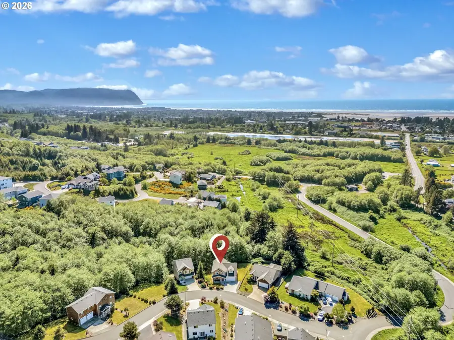 2372 N Fork Rd, Seaside, OR 97138 - #2