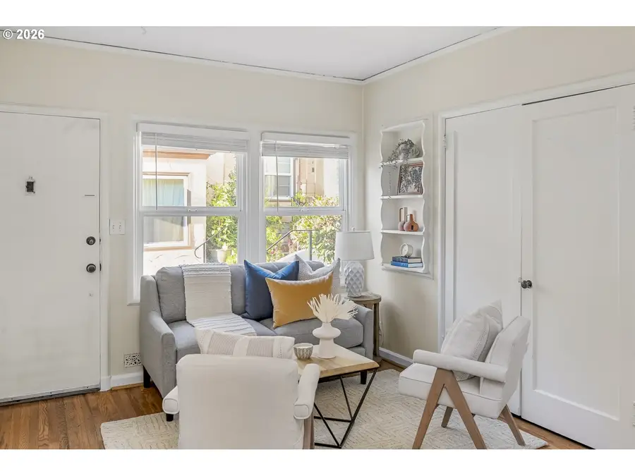 130 SE 31st Ave #8, Portland, OR 97214 - #3