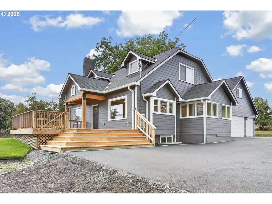 57893 Fisher Ln, Saint Helens, OR 97051 - #2