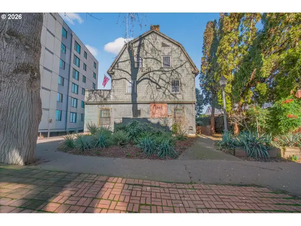 1937 NW Johnson St #3, Portland, OR 97209