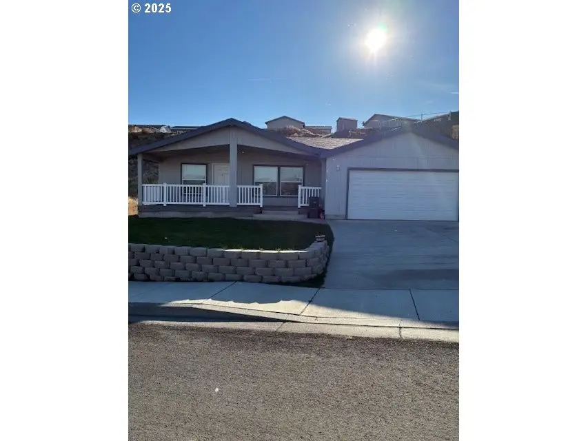 3108 SW River View Dr, Pendleton, OR 97801 - Image #2