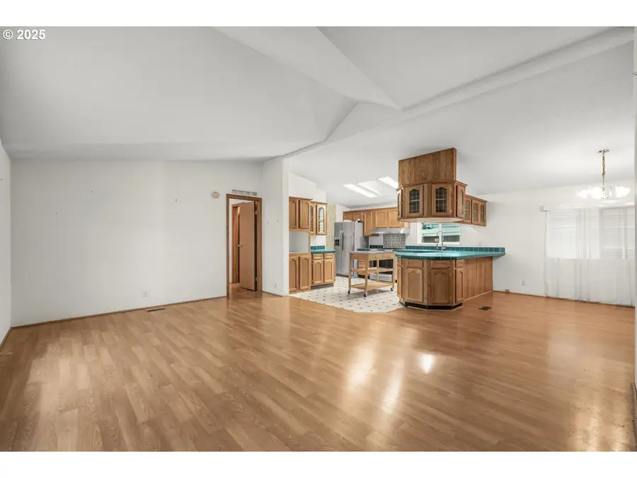 5422 Portland Rd #35, Salem, OR 97305 - Image #3