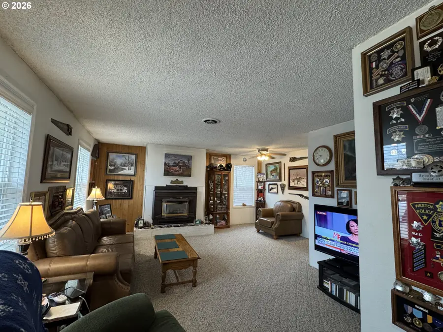 1060 D St, Baker City, OR 97814 - #3