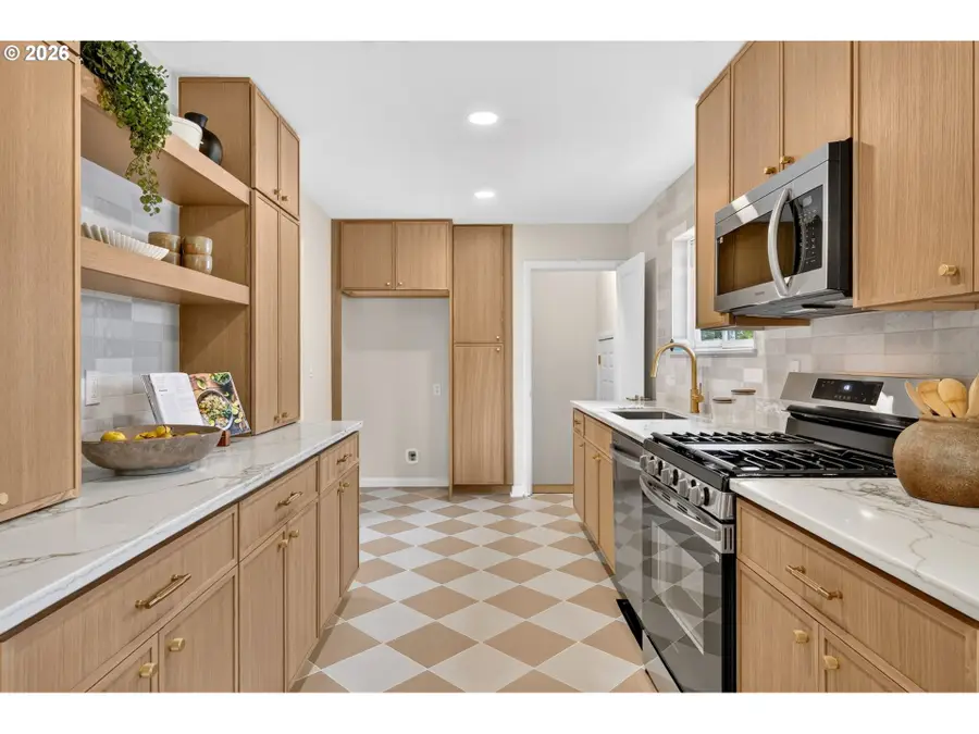 3607 NE Liberty St, Portland, OR 97211 - #2