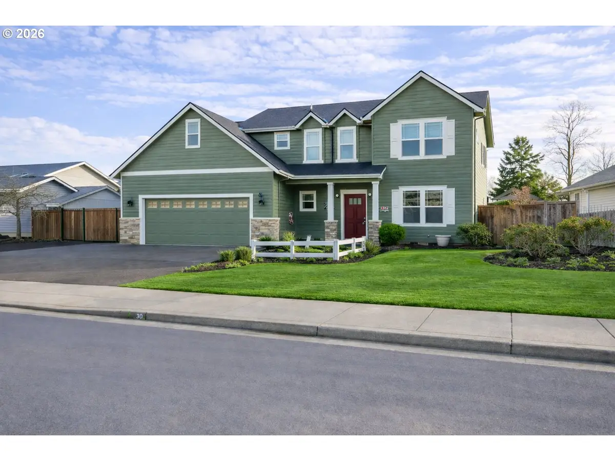 817 River Knoll Way, Springfield, OR 97477 - Image #1