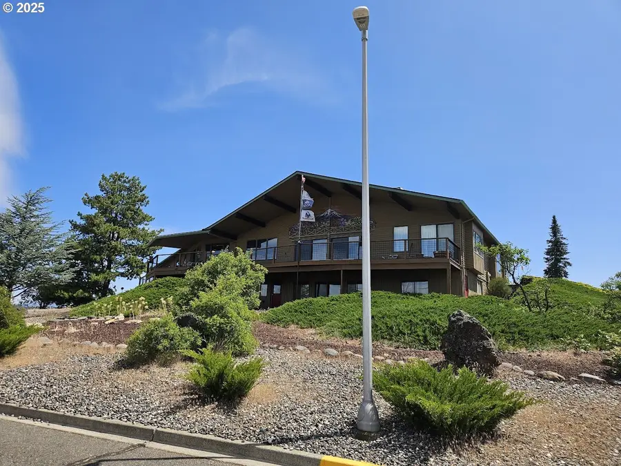1014 Roe Dr, Goldendale, WA 98620 - #3
