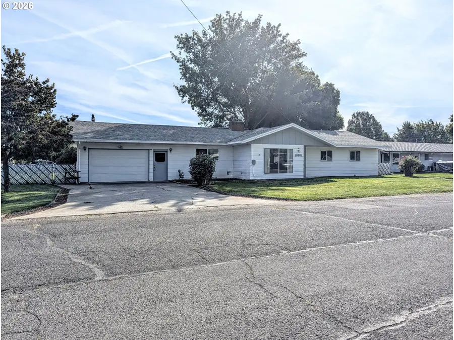 10301 Emily Dr, Island City, OR 97850 - #3